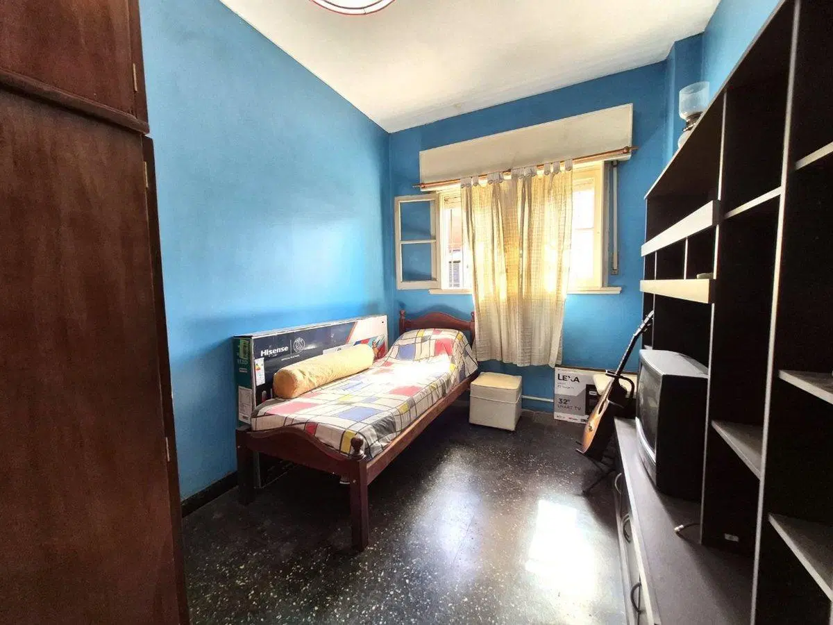 VENTA CASA 4 AMB-COCHERA-TERRAZA-PATIO-LANUS OESTE 5