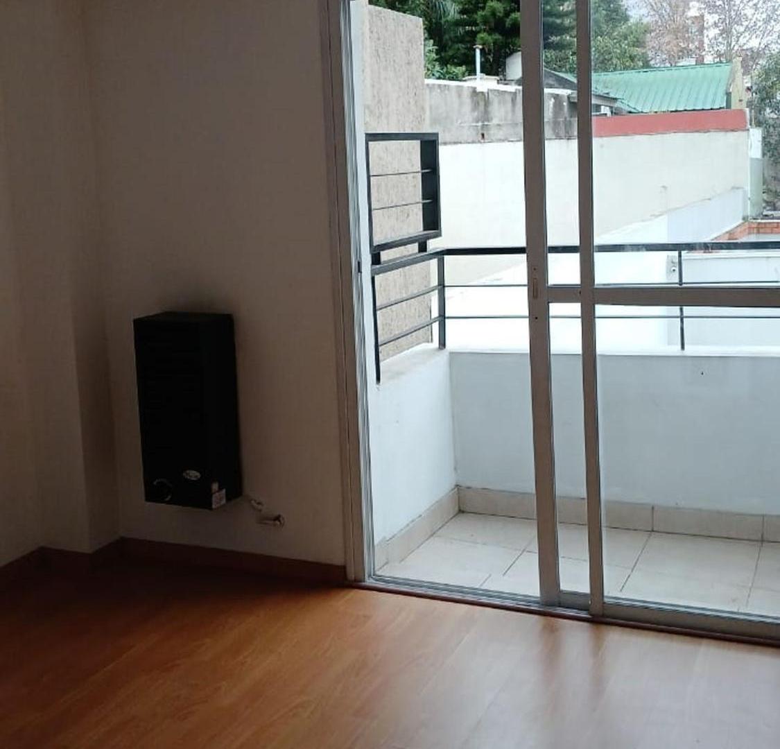 Foto de Dpto 2 amb al frente- Balcón- Alquiler- Lanús O., imagen 3