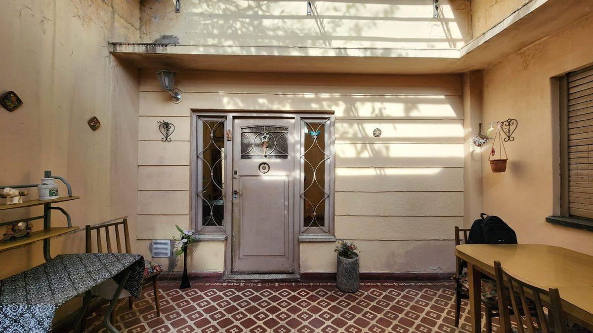Foto de PH tipo casa 3 amb c/ 2 patios, terraza y quincho, imagen 3