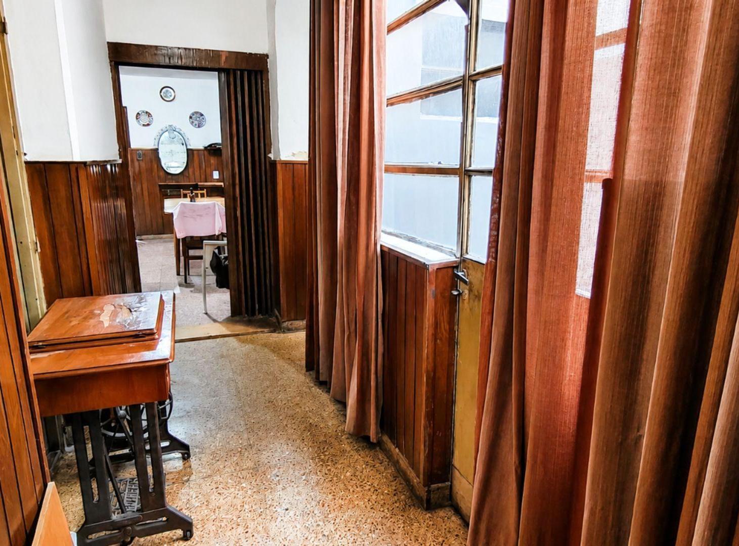 Foto de VENTA PH al frente Lanús Oeste, imagen 4