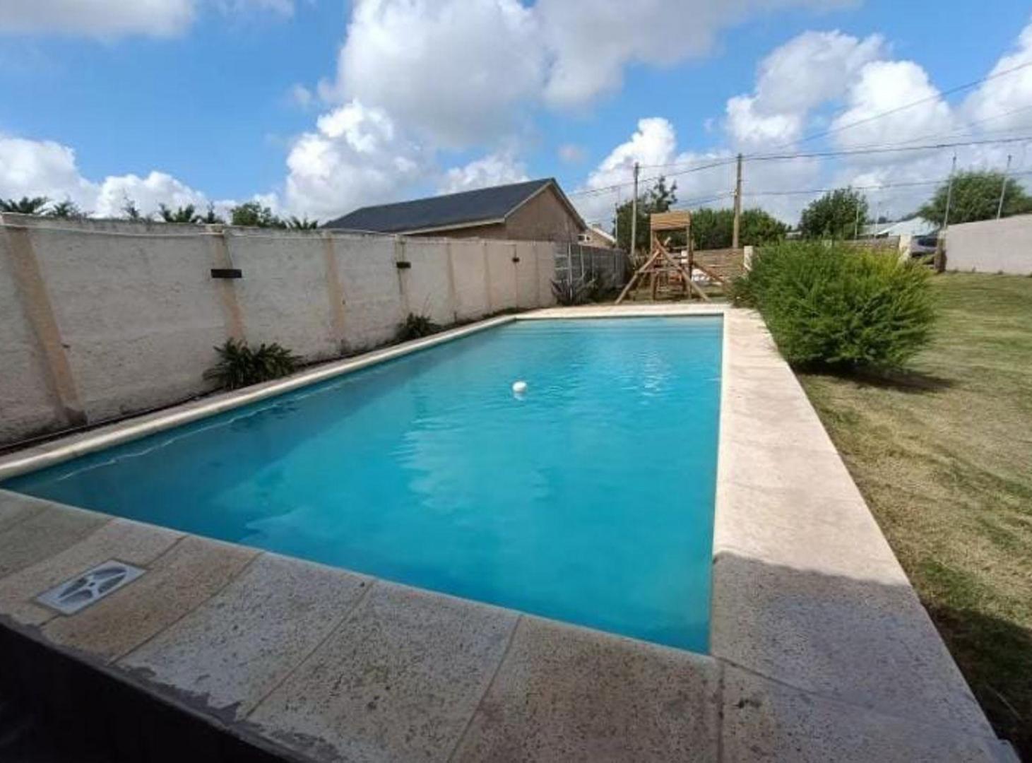 Foto de CASA ESTILO QUINCHO C/PILETA SAN MIGUEL DEL MONTE, imagen 1