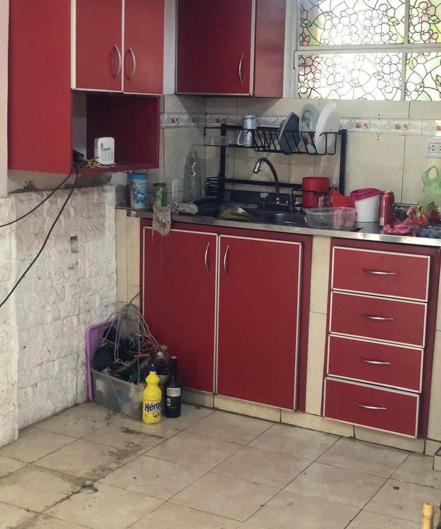 Foto de PH EN VENTA EN C/FRENTE CON AMPLIO JARDÍN LANUS O., imagen 4