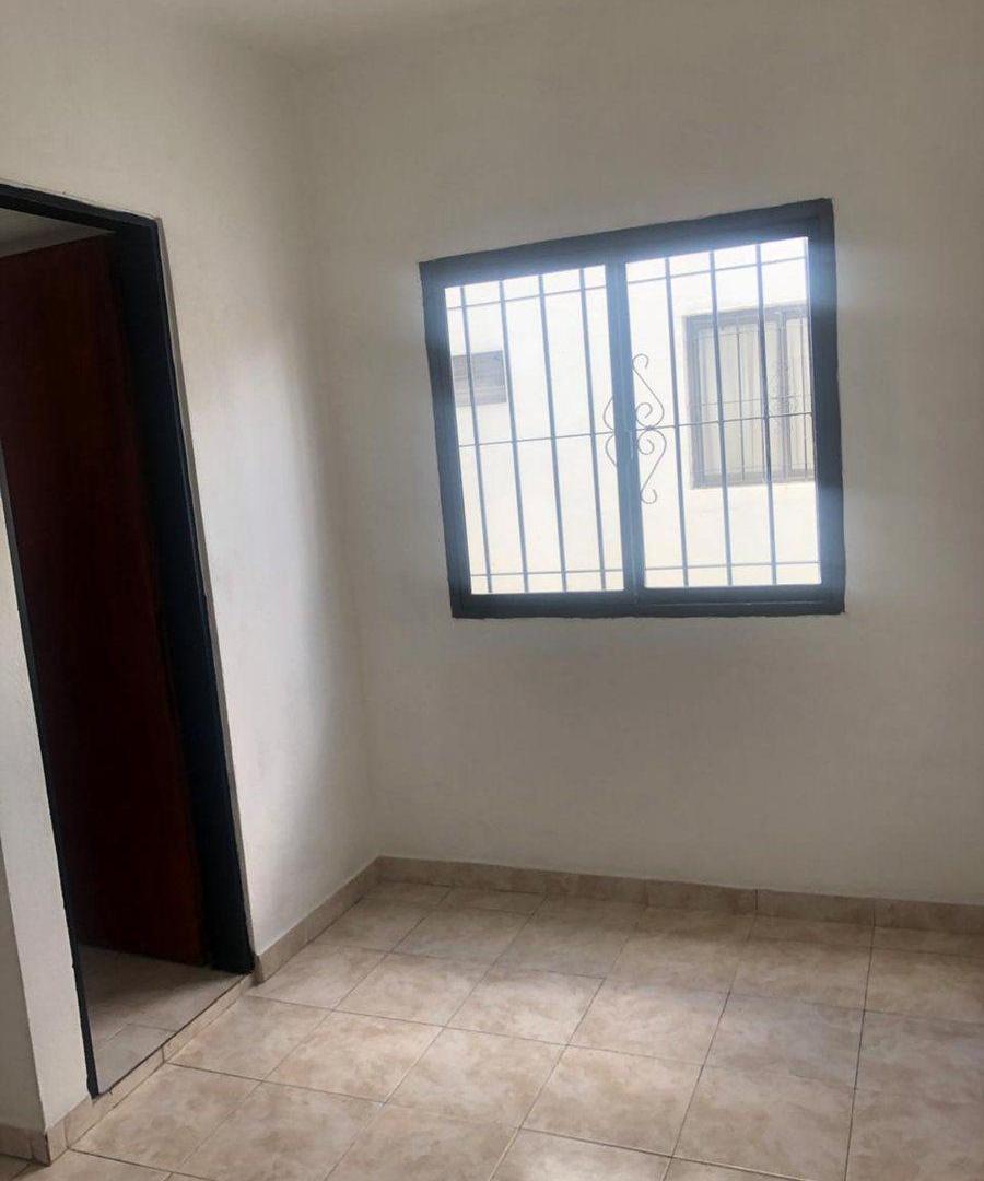 Foto de Dpto 2 amb- Fte-Balcón-Venta- Bajas expensas-Lanús, imagen 4