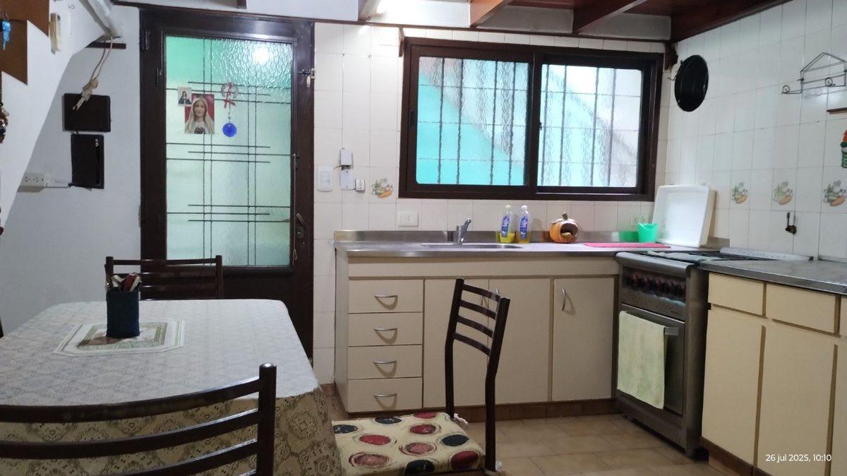 Foto de VENTA-2 PH DE 2AMB.(EN BLOCK) $$$ IDEAL INVERSOR, imagen 4