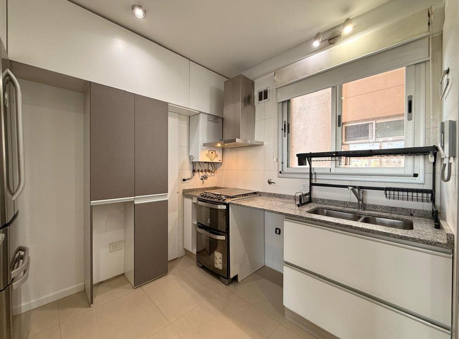 Foto de VENTA EXCLUSIVA PISO 4 AMB. CON TERRAZA - LANÚS, imagen 4