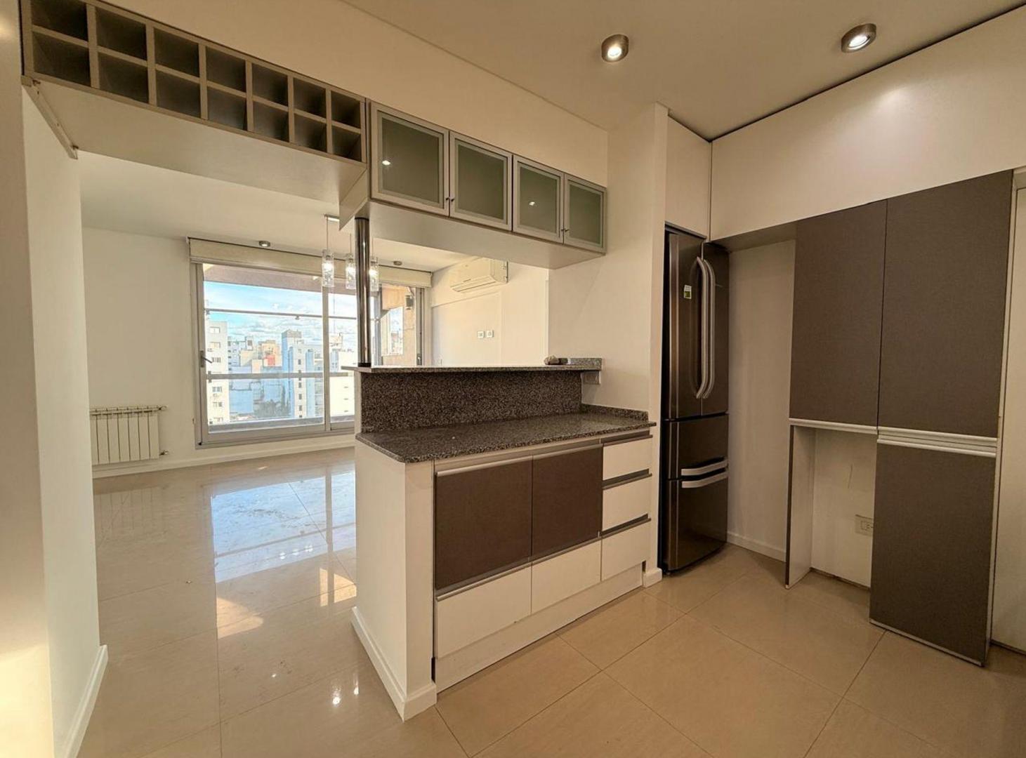 Foto de VENTA EXCLUSIVA PISO 4 AMB. CON TERRAZA - LANÚS, imagen 5