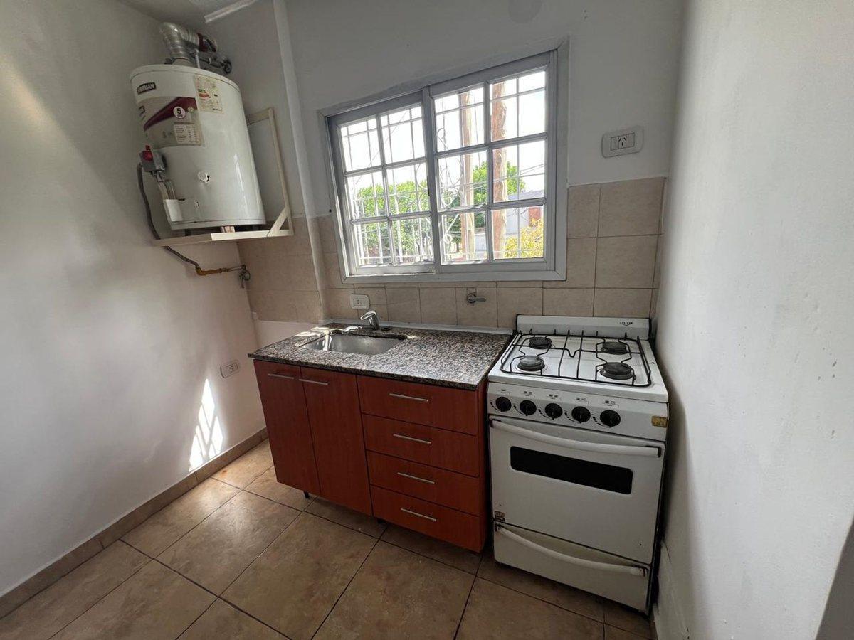Foto de VENTA DEPARTAMENTO 2 AMB, 35M2 - LANUS ESTE, imagen 5