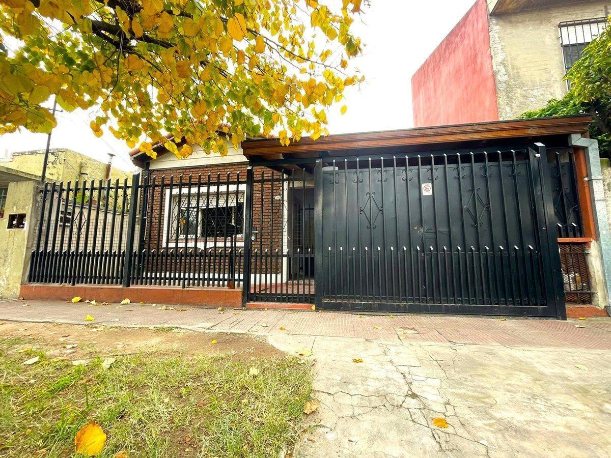 Foto de Venta Casa 3 amb con Patio cochera y parrilla, imagen 5