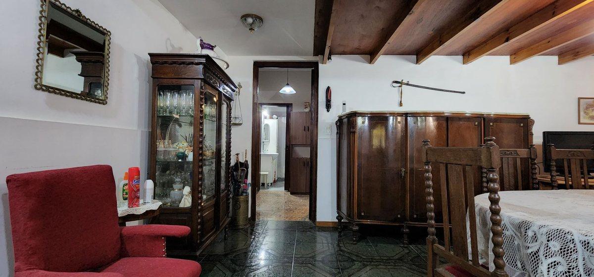 Foto de CASA ESTILO CHALET 3 AMB VENTA C/PATIO Y COCHERA, imagen 5