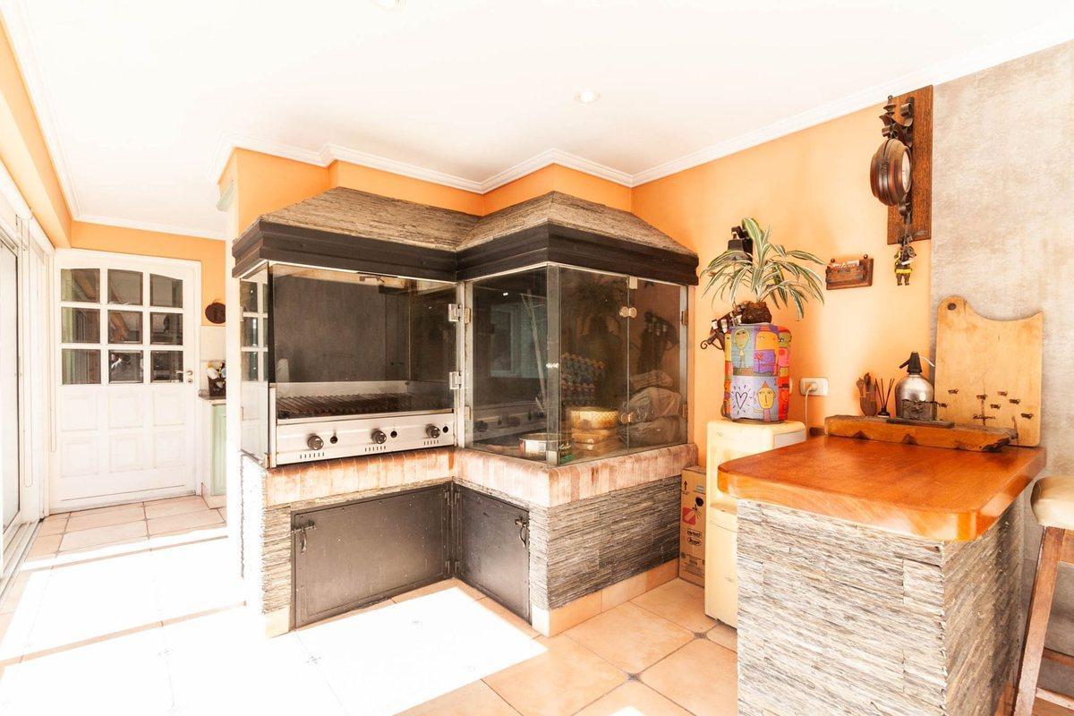 Foto de VENTA CASA CON PISCINA+2 DPTOS+LOCAL LANUS CENTRO, imagen 5