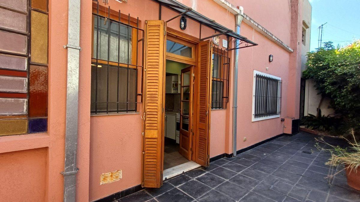 Foto de CASA 3 DORM COCHERA TERRAZA Y QUINCHO APTA CREDITO, imagen 4