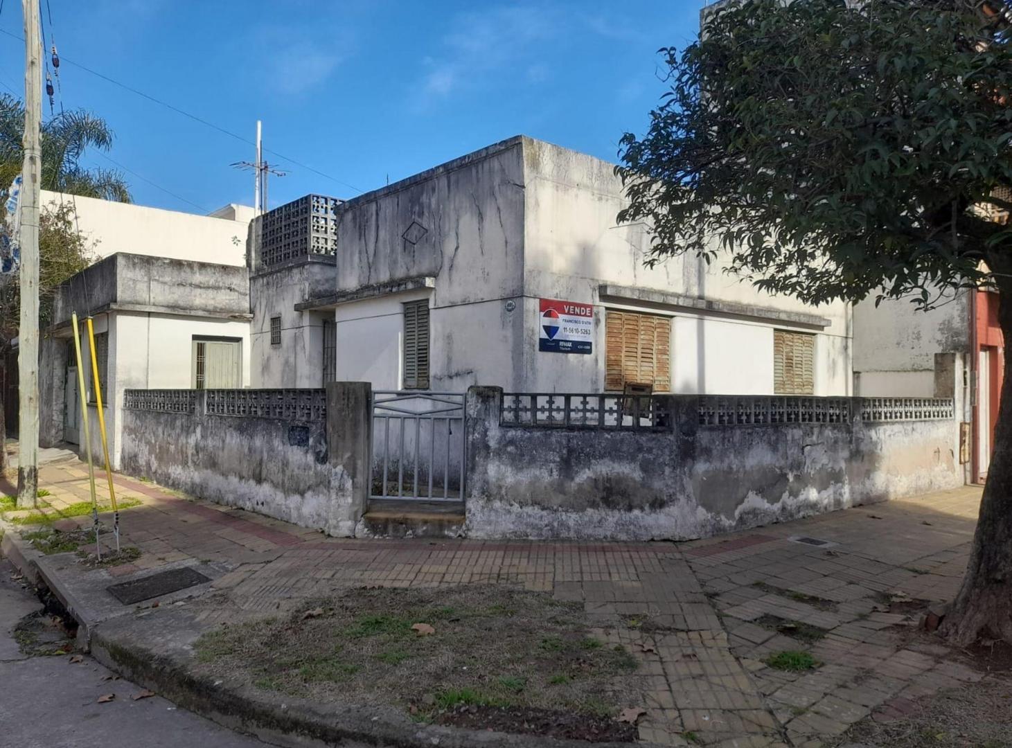 Foto de VTA DE CASA A REFACCIONAR DE AMPLIAS DIMENSIONES, imagen 5