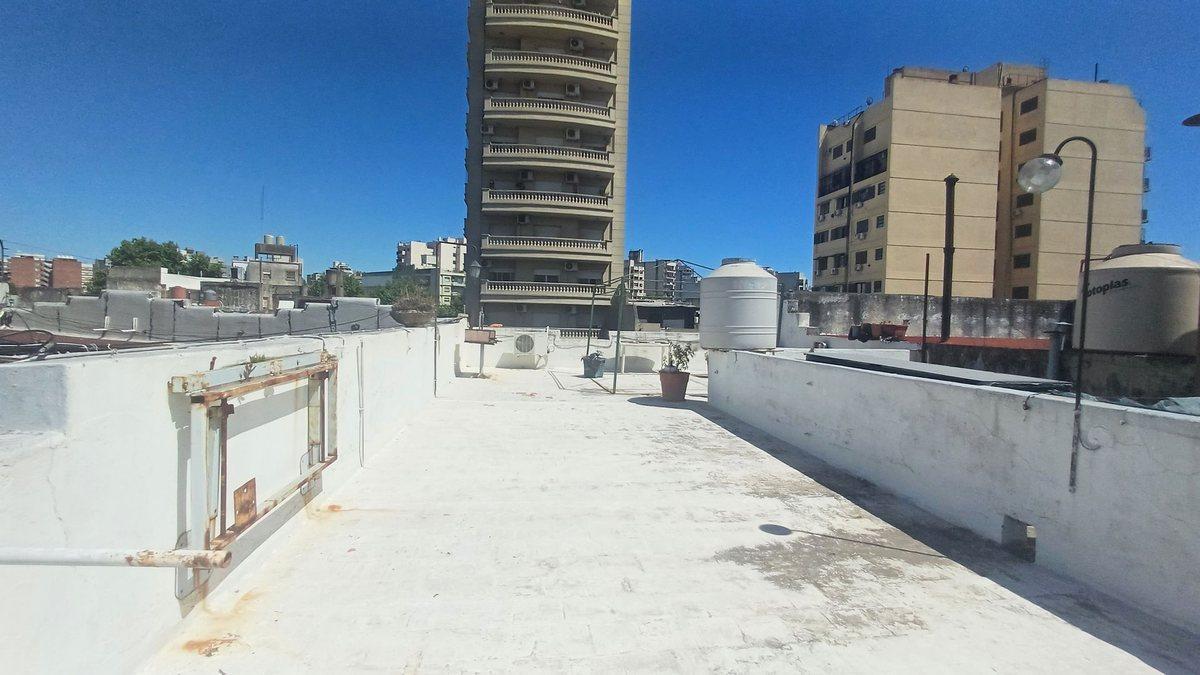 Foto de PH CENTRO LANUS ESTE 2 DORM. + TERRAZA Y BALCON., imagen 2
