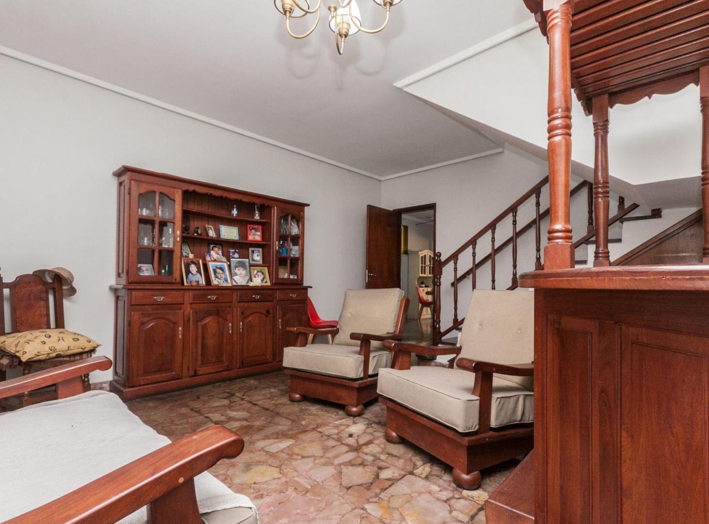Foto de EXCELENTE CASA MULTIFAMILIAR DE 6AMB. + DPTO.2AMB., imagen 1