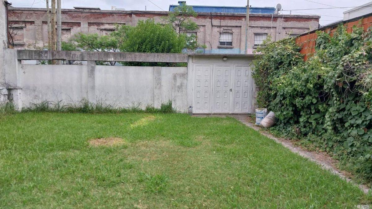 Foto de VENTA DE CASA EN LANUS MAS DEPARTAMENTO A RECICLAR, imagen 5