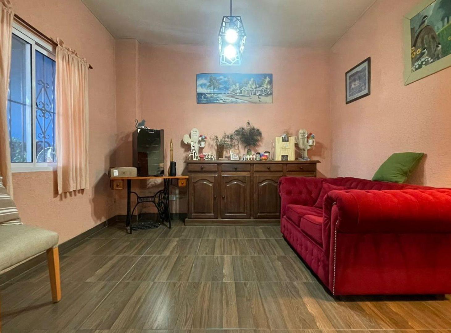 Foto de Casa 5 ambientes amplio terreno oportunidad, imagen 3