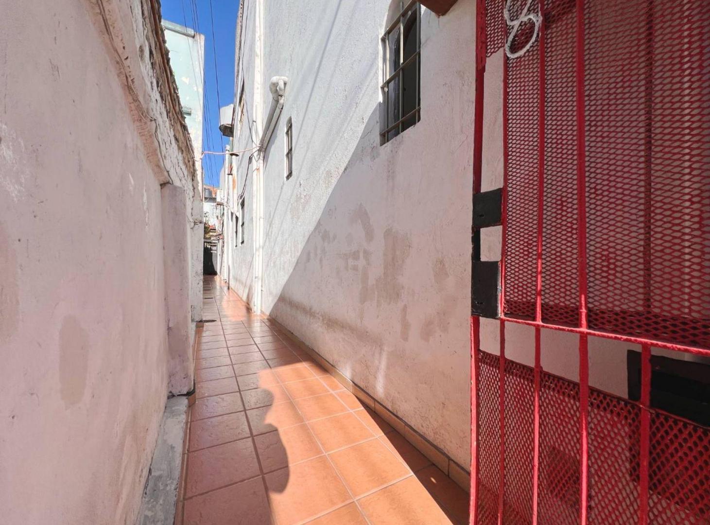 Foto de PH 5AMB.INTERNO EN VENTA .AVELLANEDA PERMUTA!!, imagen 2