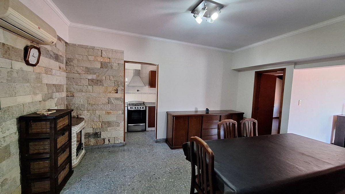 Foto de VENTA PH DE 3 AMB CON TERRAZA PROPIA. LANÚS, imagen 5