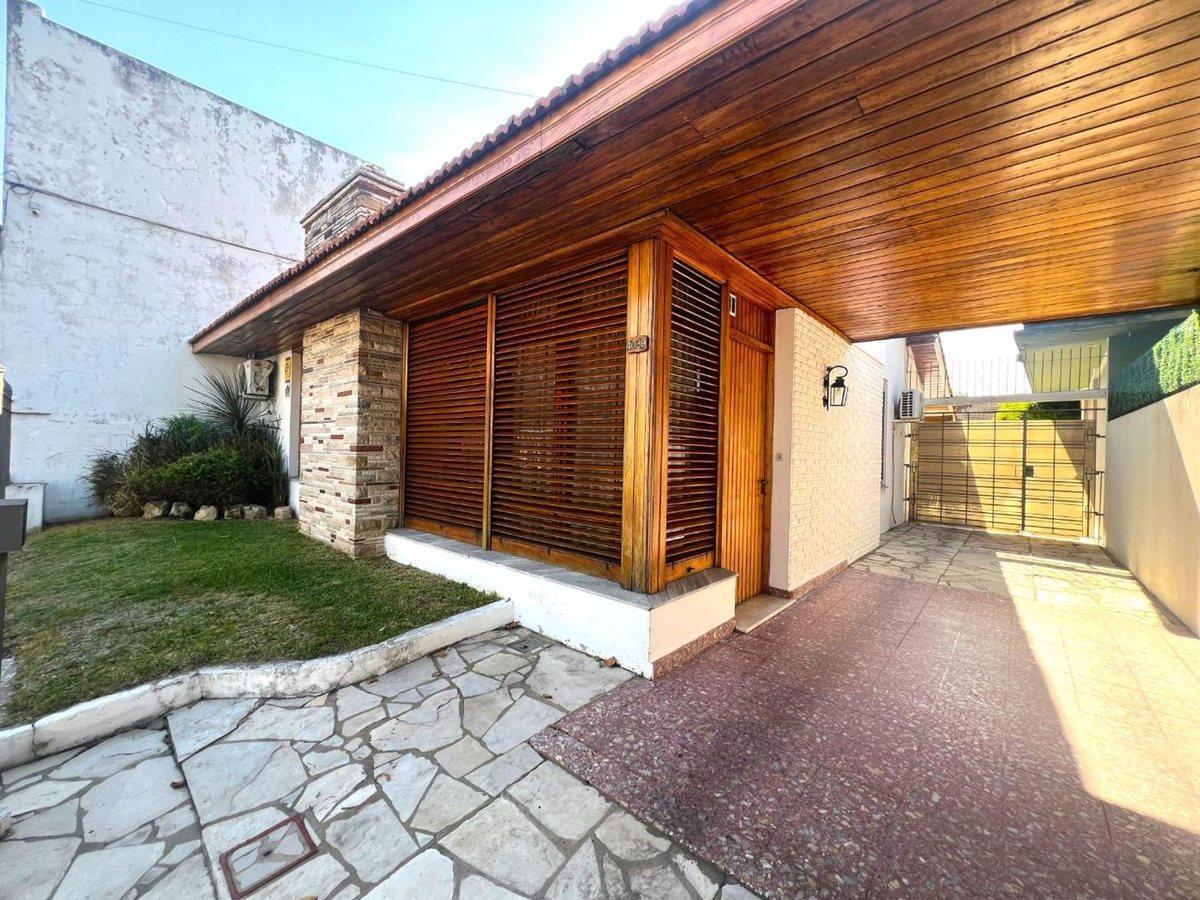 Foto de Casa 4 amb con Parque, Quincho y Cocheras, imagen 3
