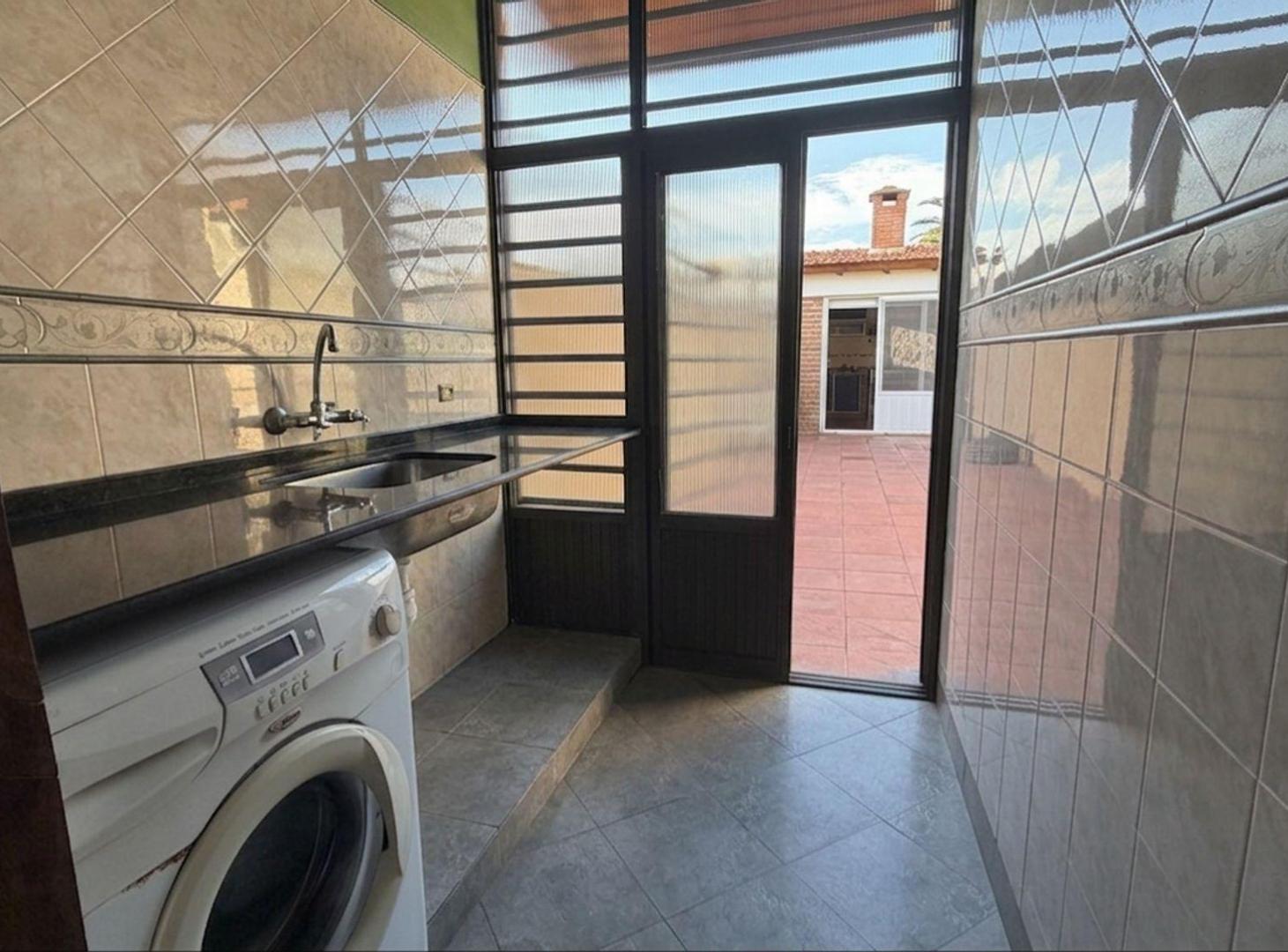 Foto de GALPON CON VIVIENDA GERLI, AVELLANEDA, imagen 4