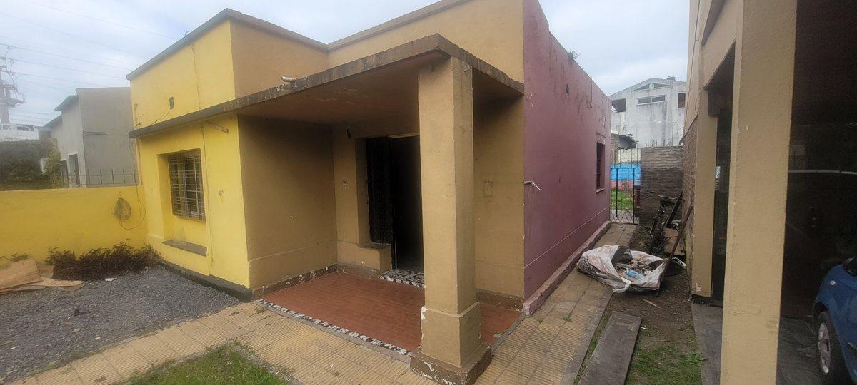 Foto de CASA 3 AMBIENTES CALLE ITALIA ADROGUE C/ FONDO, imagen 3