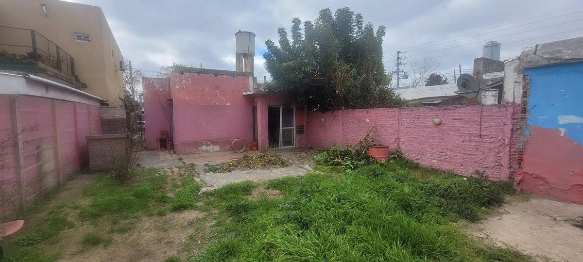 Foto de CASA 3 AMBIENTES CALLE ITALIA ADROGUE C/ FONDO, imagen 1
