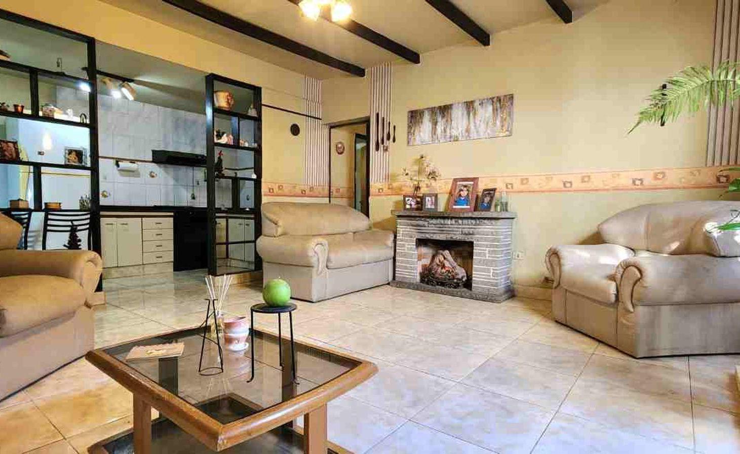 Foto de VENTA PH 4/5 AMB INDEPENDIENTE LANUS OESTE CENTRO, imagen 5