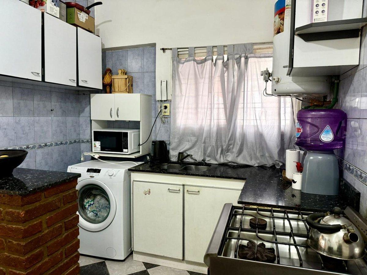 Foto de Venta PH 4 ambs. Exc. Ubicación. Quincho y Patio, imagen 2