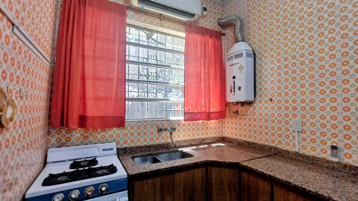 Foto de VENTA CASA 2 DORM EN GERLI - USD 50.000 Y CUOTAS, imagen 2