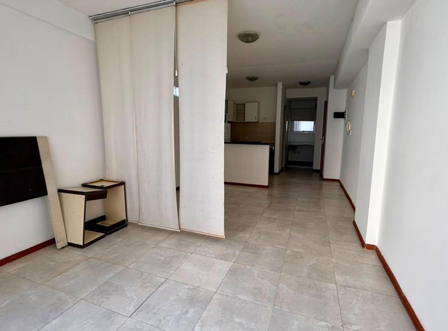 Foto de VENTA DTO. 1 AMBIENTE C/BALCON CORRIENTES 2000, imagen 2