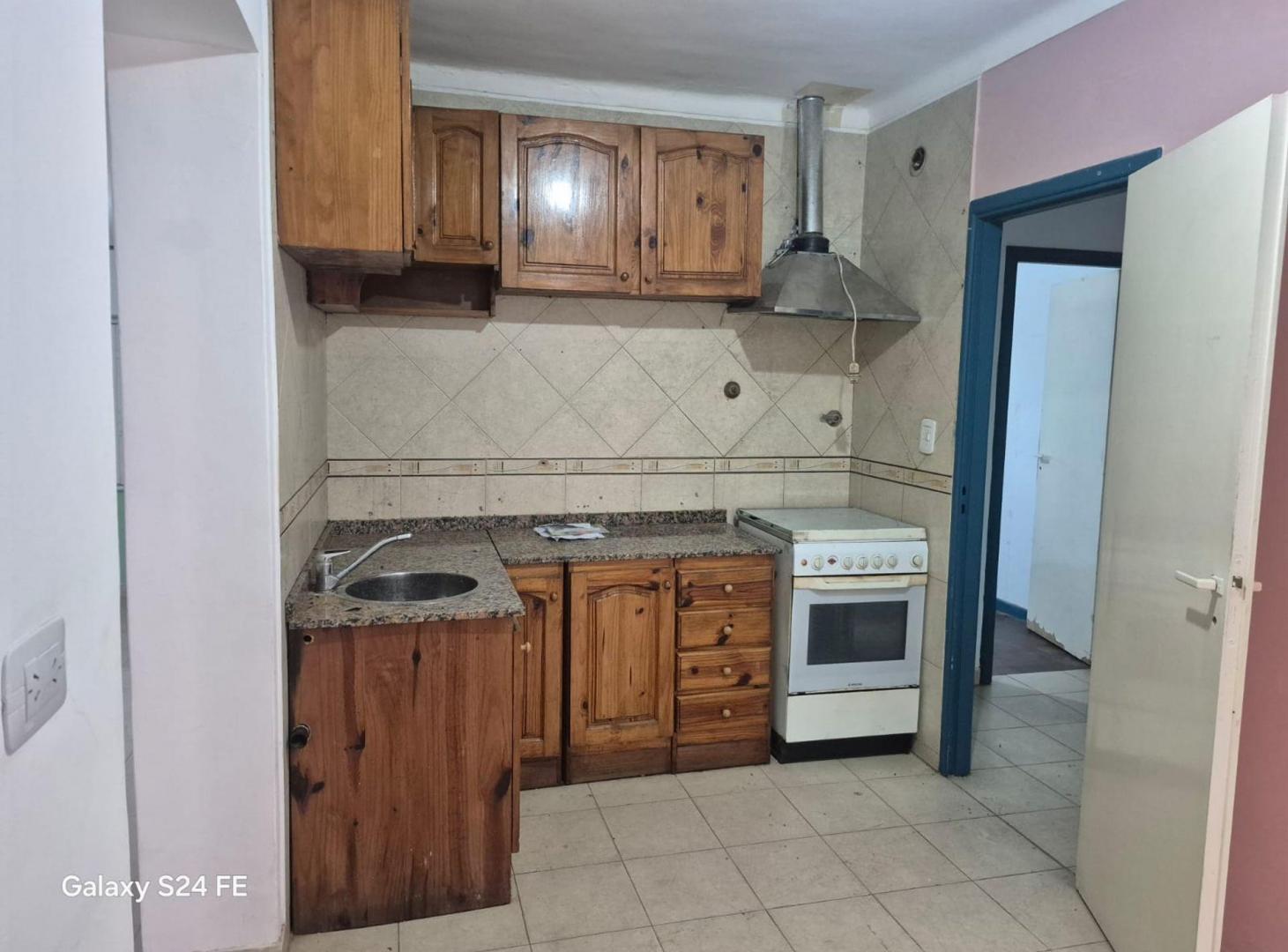 Foto de CASA USO PROF. O COMERCIAL EN ALQUILER L.ZAMORA O., imagen 4