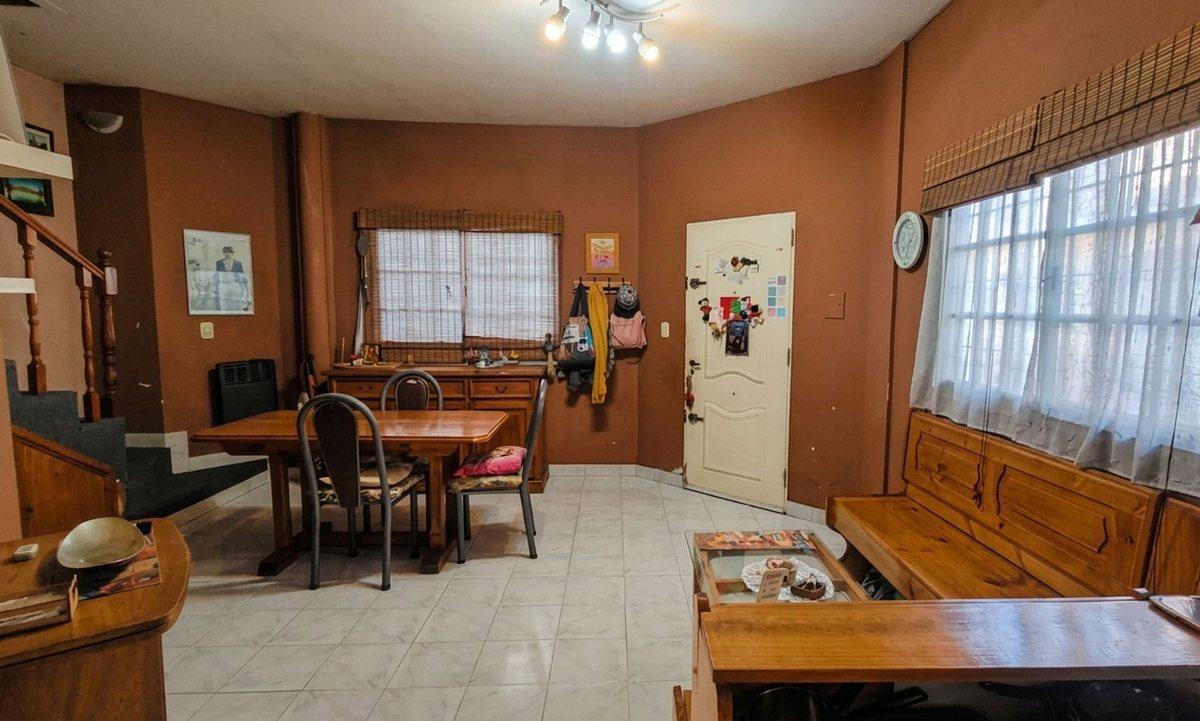 Foto de VENTA PH TIPO DUPLEX 3 AMB CON COCHERA - LANUS, imagen 5