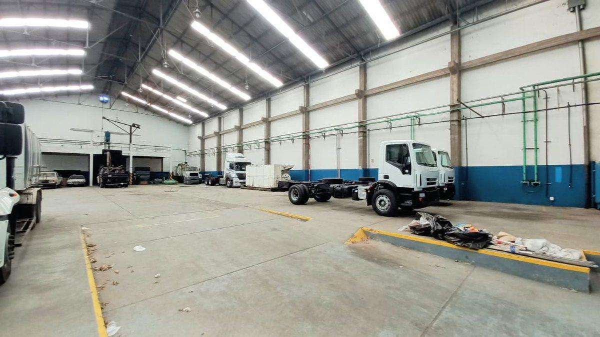 Foto de EXCELENTE GALPON - 1350M2 - AVELLANEDA C/TRIFÁSICA, imagen 3
