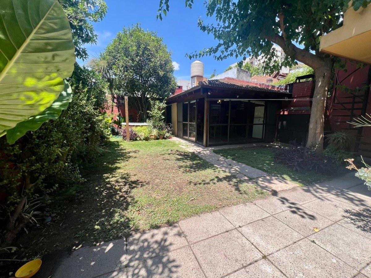 Foto de VENTA CHALET. BANFIELD, LOTE DE 8.66 POR 33Mts, imagen 3