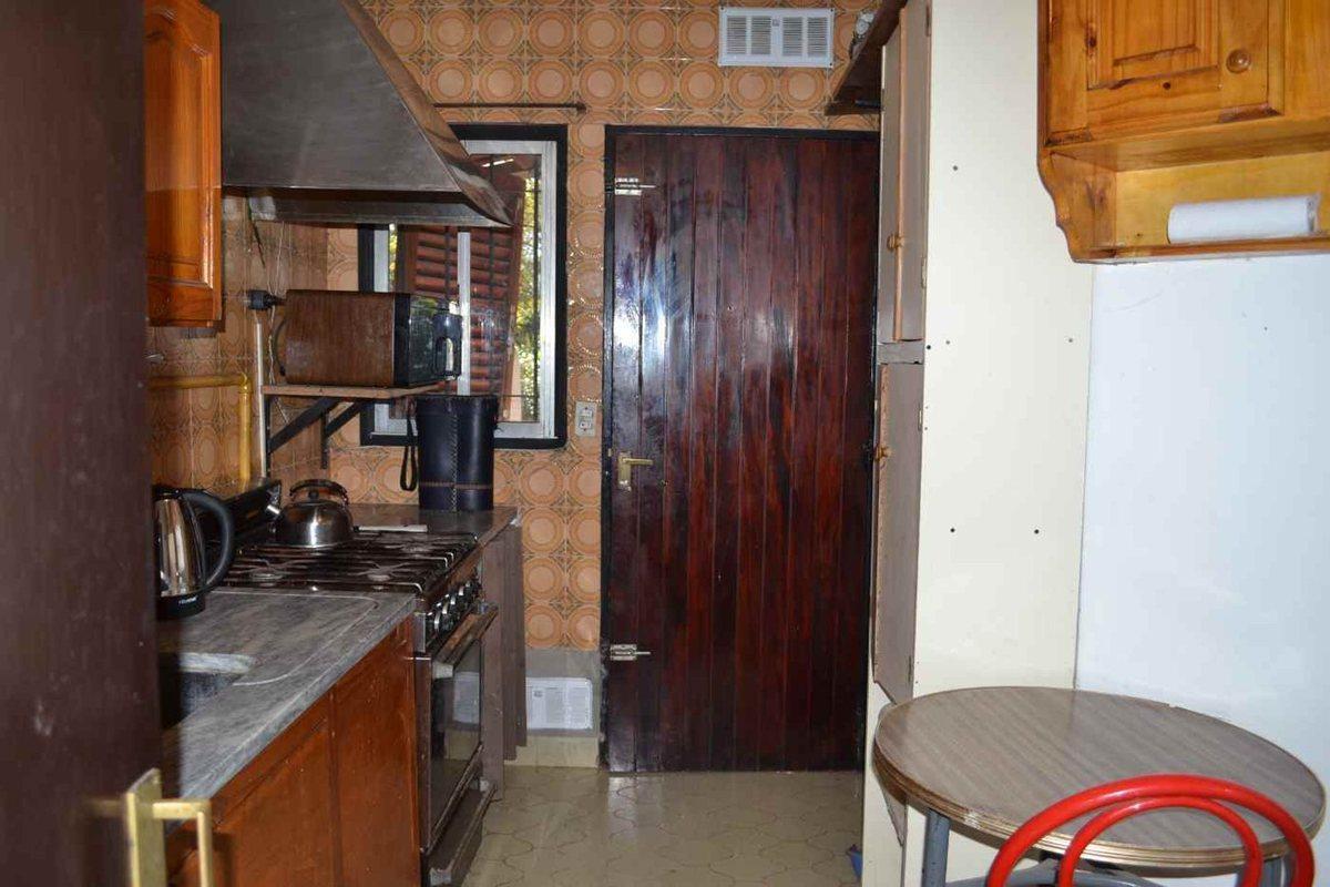 Foto de QUINTA EN VENTA SOBRE LOTE 10000 M2 - GUERNICA, imagen 3