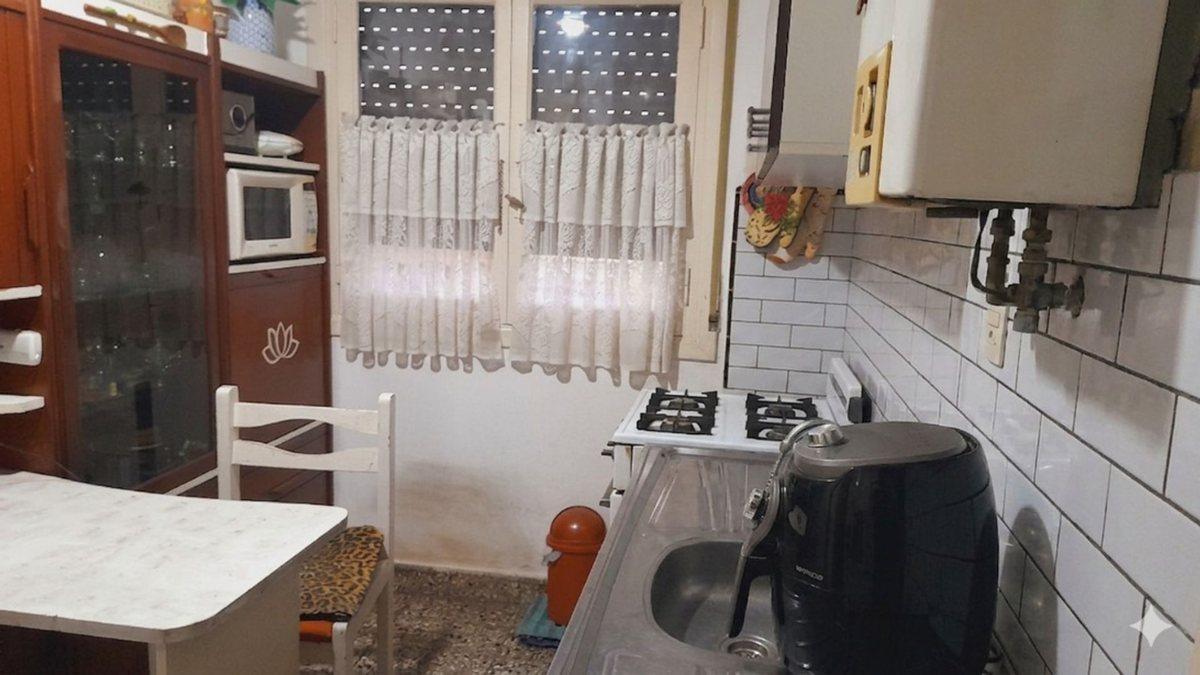 Foto de VENTA EN BLOCK: CASA + Local + Depto. - SARANDI, imagen 5