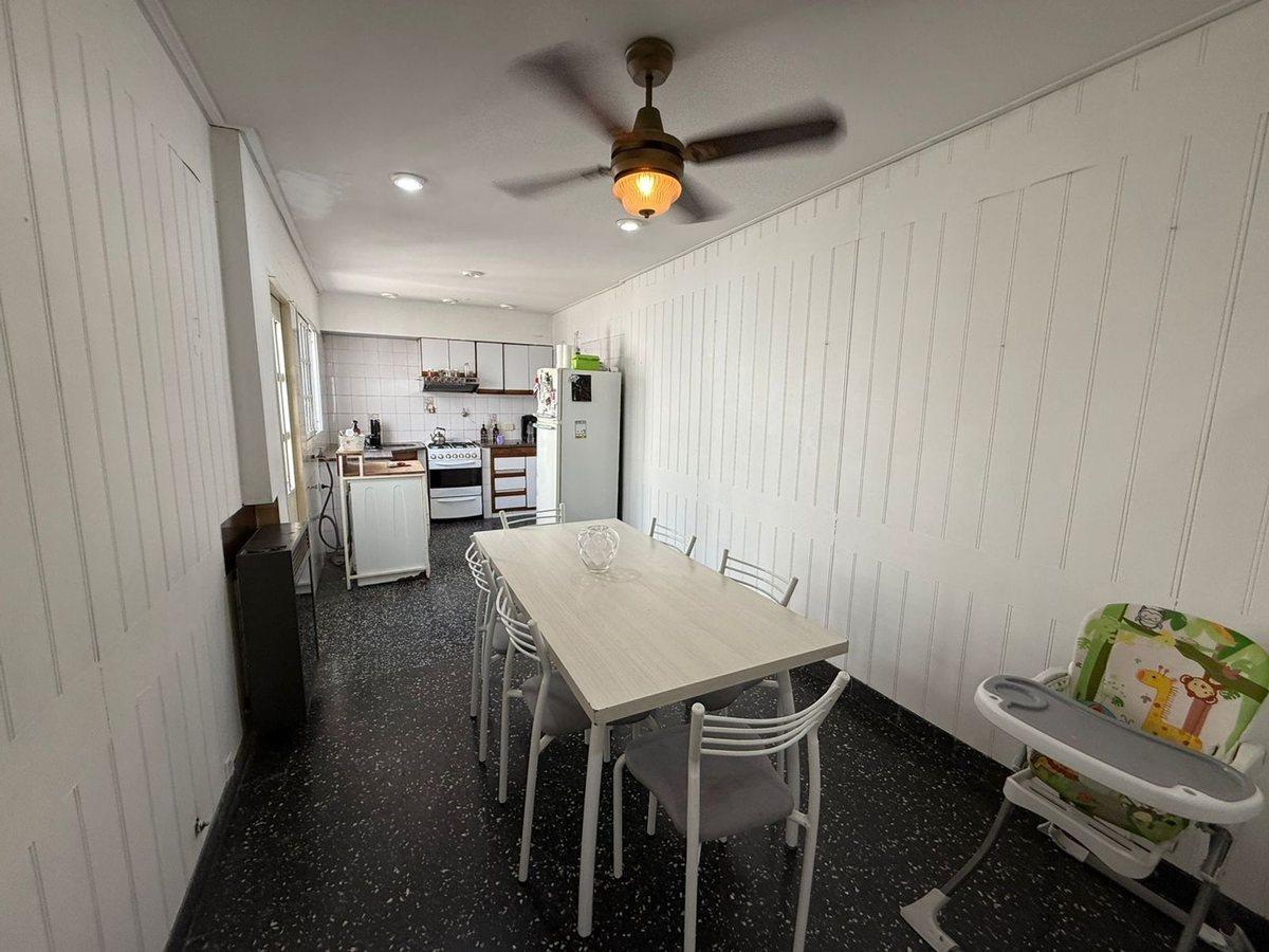 Foto de CASA 4 AMB C/COCHERA, PATIO Y TERRAZA LOTE PROPIO, imagen 1