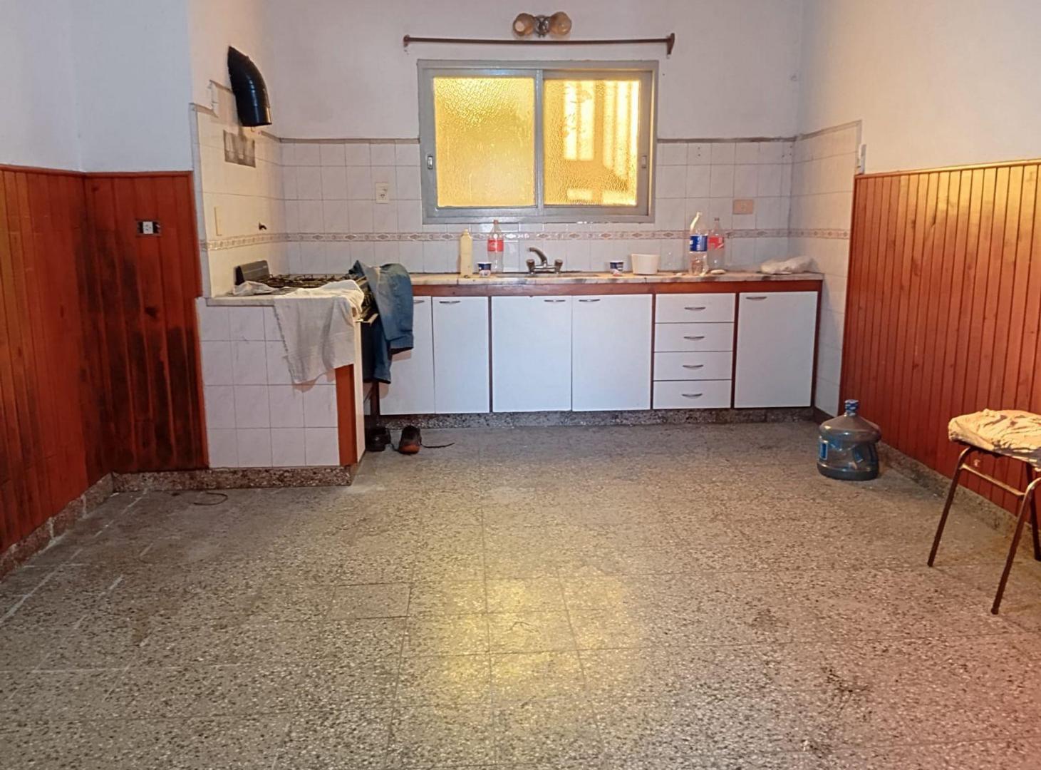 Foto de PH de 4 Ambientes con Cochera y Terraza Propia, imagen 3