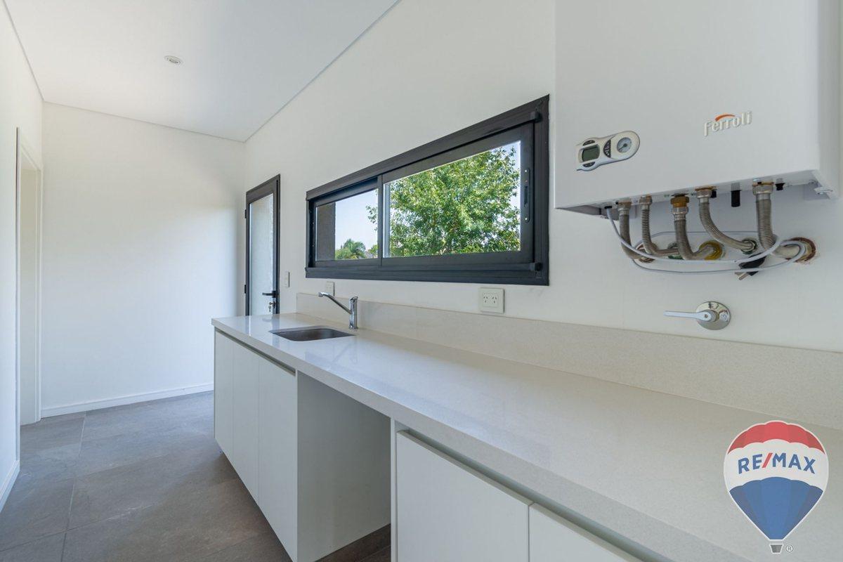 Foto de Casa venta Terralagos 3 dormitorios, con piscina., imagen 5