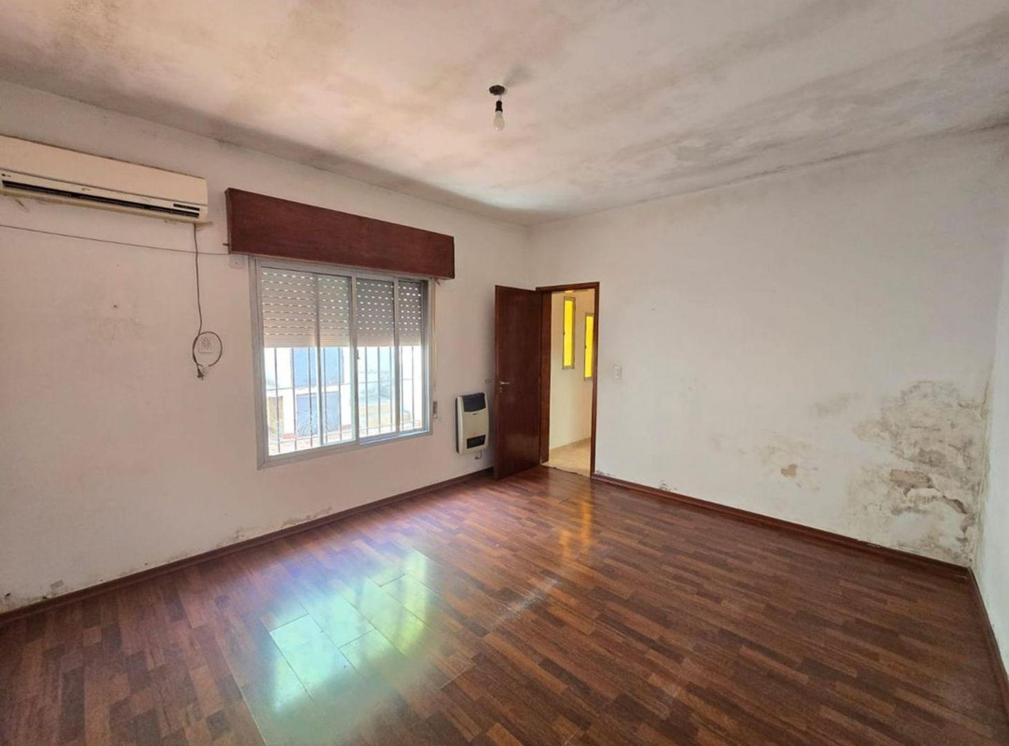 Foto de Venta ph 3 ambientes con patio en wilde, imagen 4