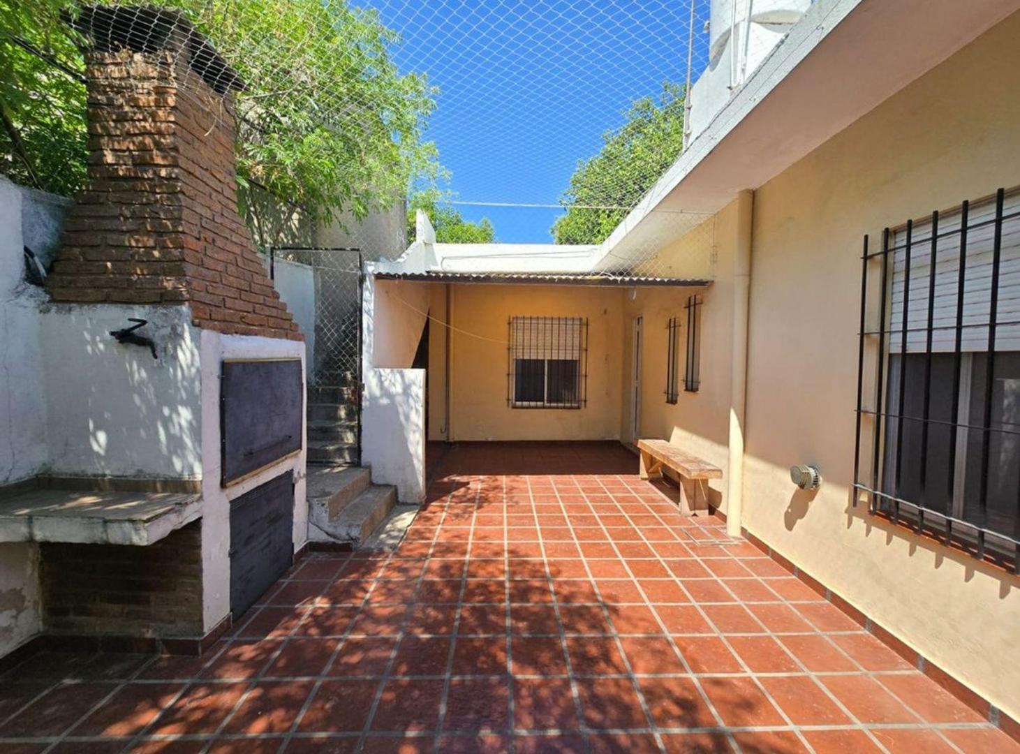 Foto de Venta ph 3 ambientes con patio en wilde, imagen 3
