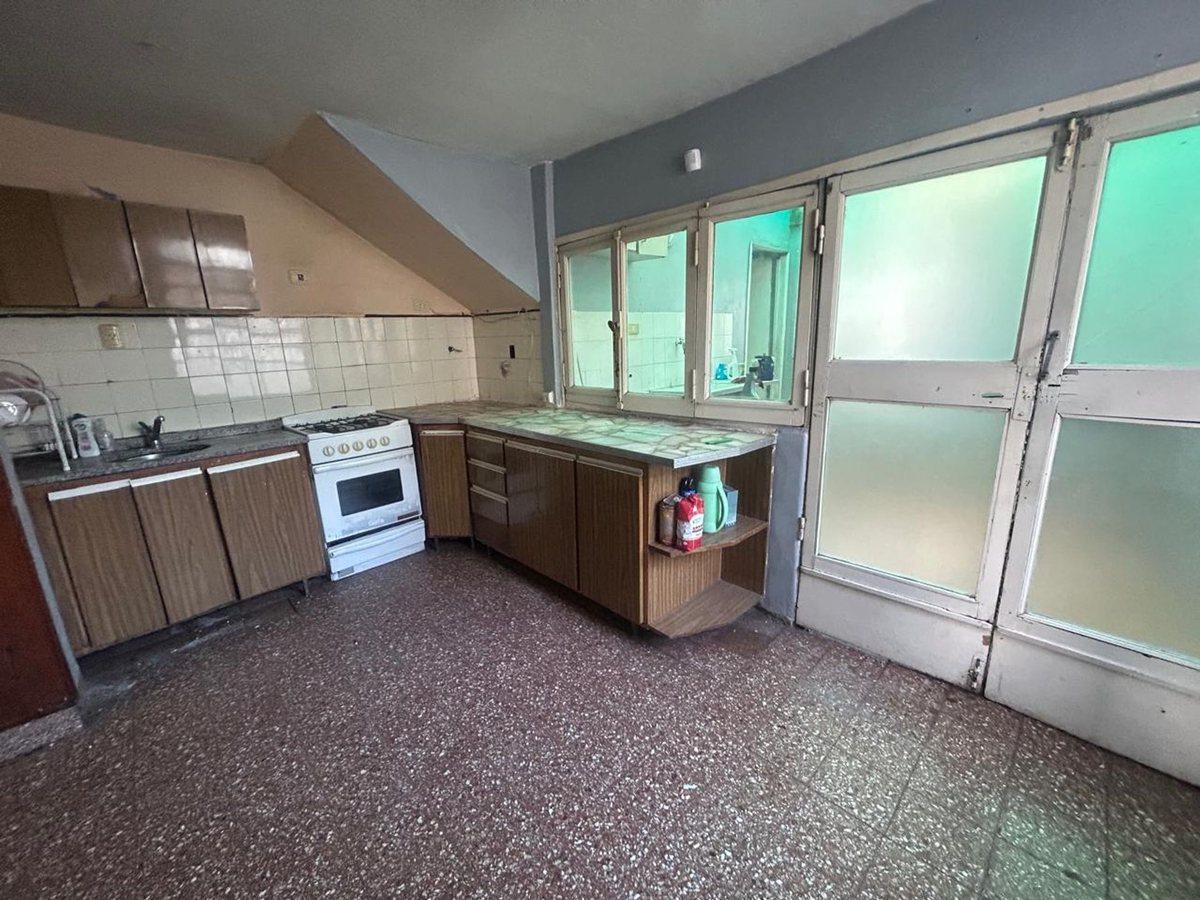 Foto de VENTA CASA 5 AMBIENTES COCHERA GRAN PATIO, imagen 5