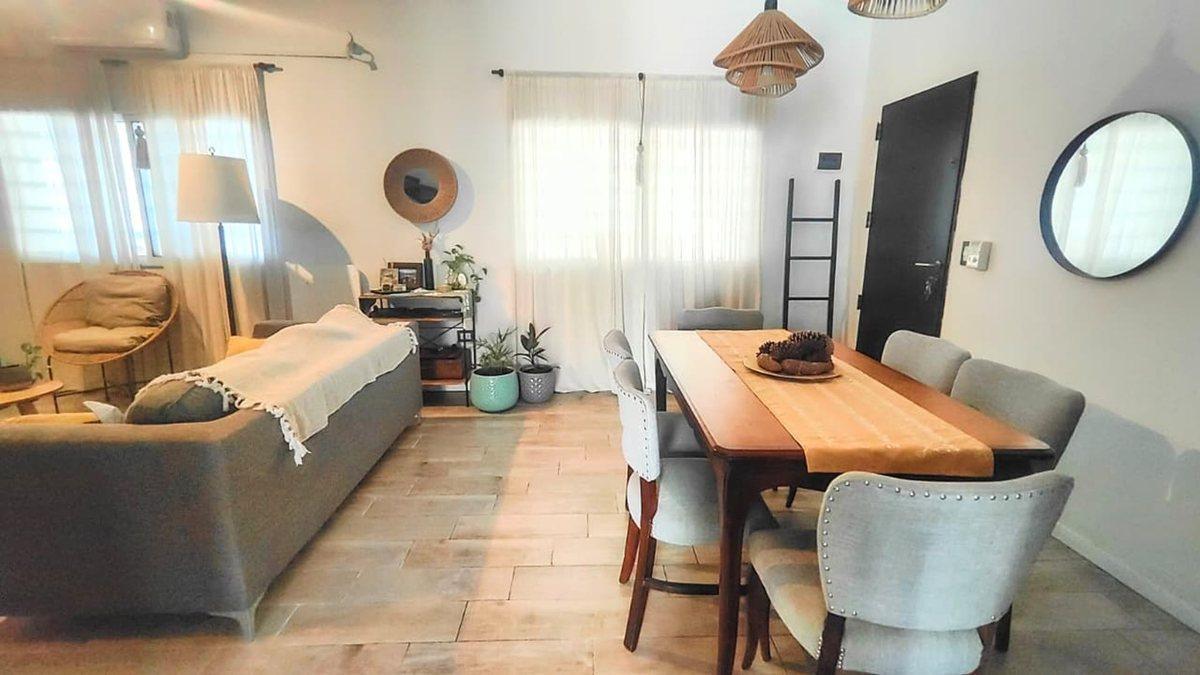Foto de VENTA CASA DE 5 AMBIENTES – LOMAS DE ZAMORA, imagen 2