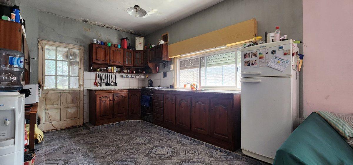 Foto de Casa 3 amb en venta en Lanús con cochera y patio, imagen 1