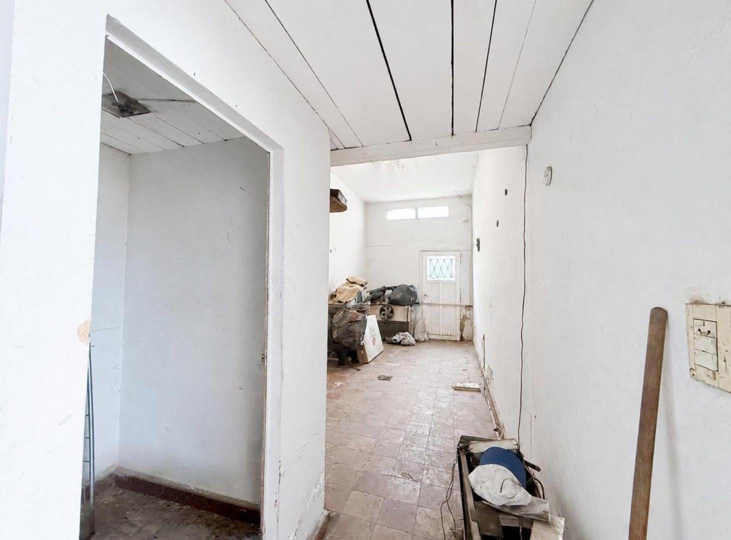 Foto de CASA DE 3 AMB C/LOCAL AL FRENTE Y AMPLIO PATIO, imagen 1