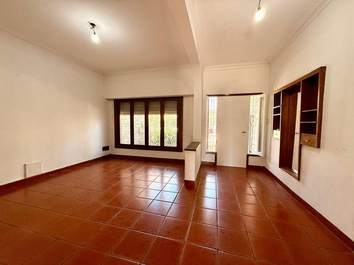 Foto de HERMOZO CHALET 5 AMB C/PARQUE Y GARAGE, imagen 5