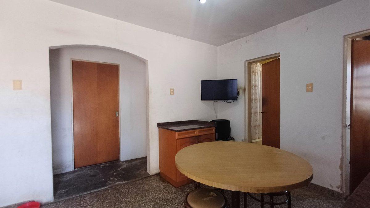 Foto de CASA S/ LOTE DE 410MT2 A REFAC - USD57000 Y CUOTAS, imagen 1