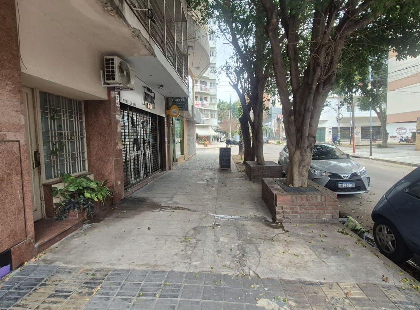Foto de Local comercial en Alquiler 28 m2 Lanus Oeste, imagen 4