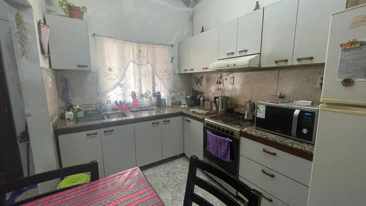 Foto de venta de 2 casas de 3 AMB cada una 8,66x 27,71 MTS, imagen 2