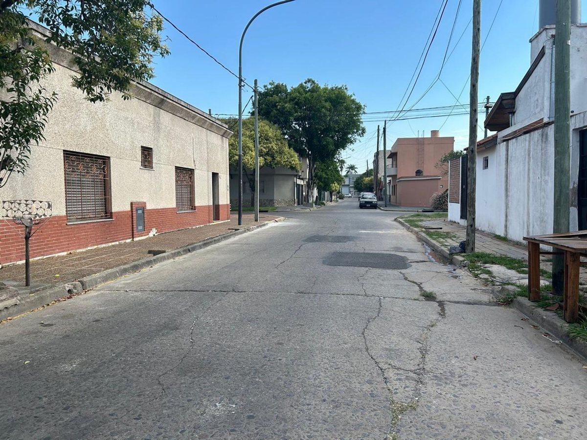 Foto de Amplia casa 5 amb en Lanús Oeste, imagen 5